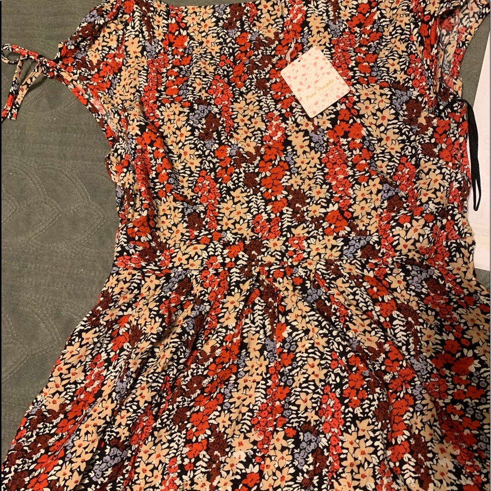 FREE PEOPLE keyhole floral dress - Picture 2 of 4
